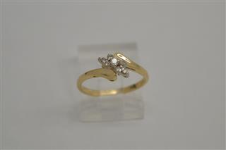 Diamond Fashion Ring 7 Diamonds .07ctw 14K Yellow Gold 1.5g Sz:5